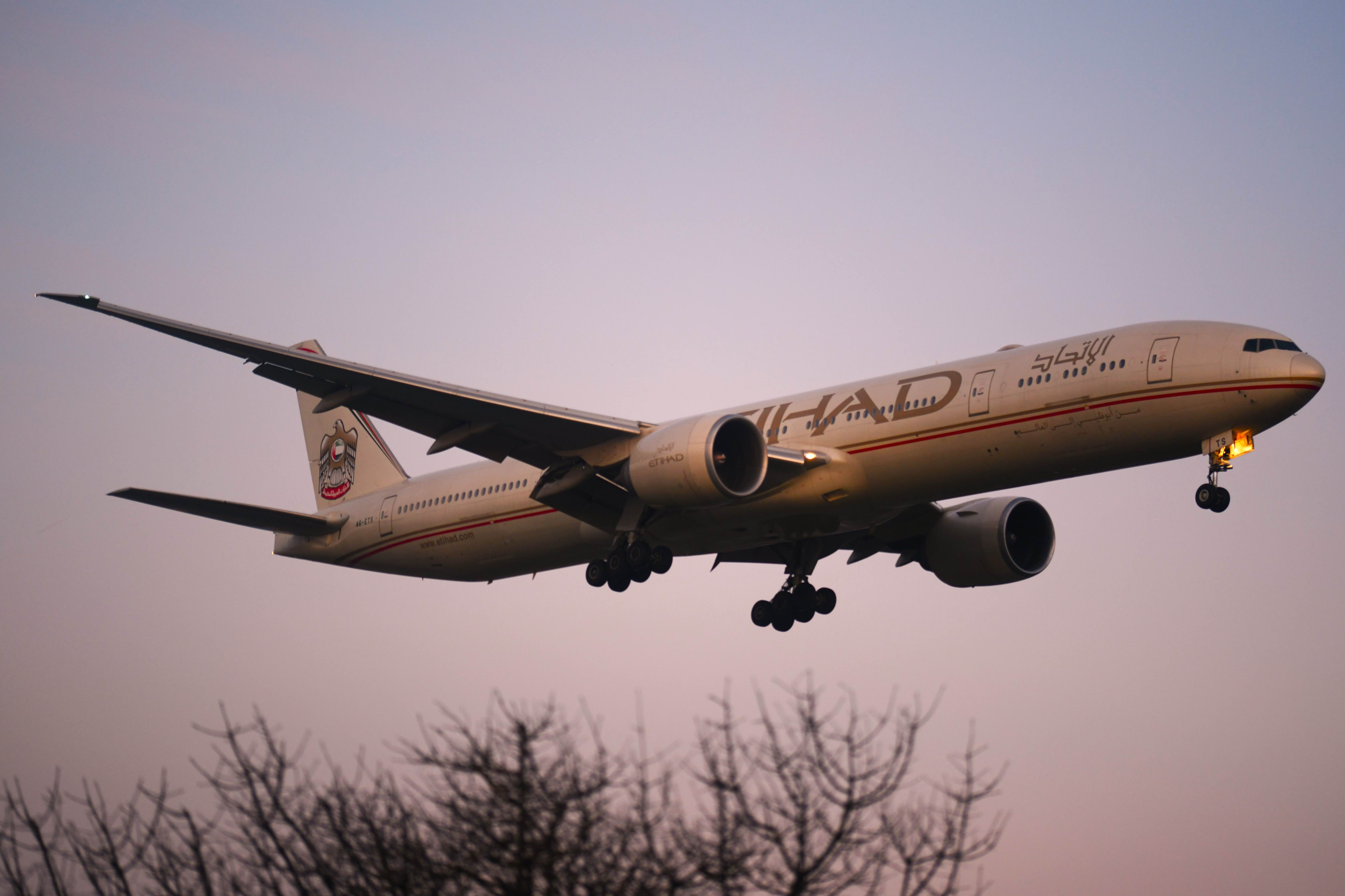 Etihad Airways 